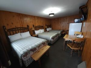 Wawa Best Motels Cheap_ Clean_ Free Wifi Large Rooms The Outdoorsman (705) 856-4000